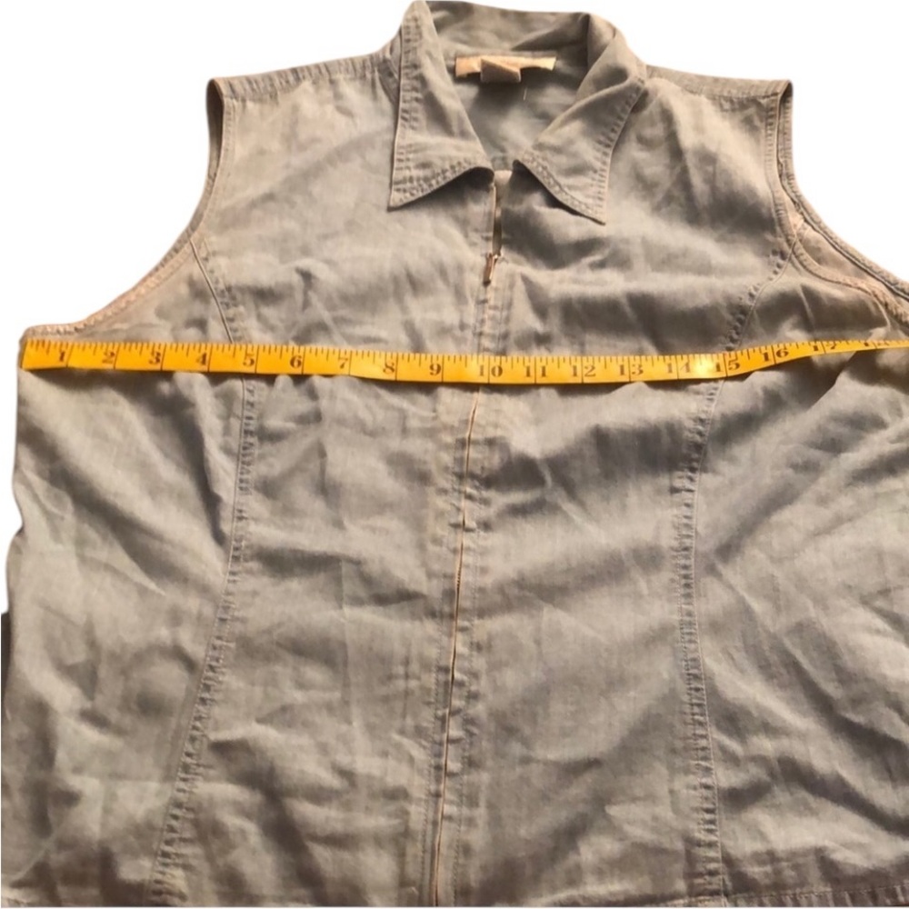 Geoffrey Beane Sport size 14 sleeveless blue denim look zip top